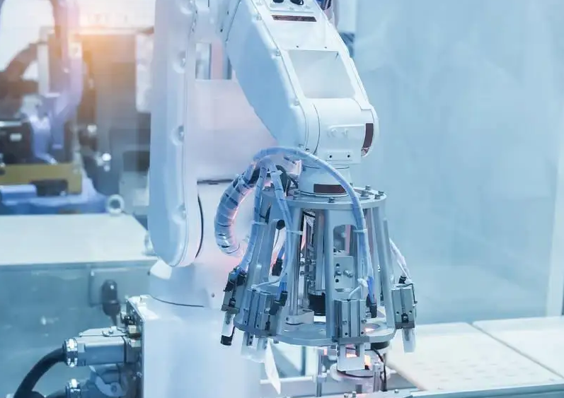 工业自动化时代，如何理解“机器换人”和“人机协作”